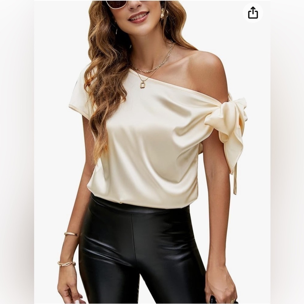 Vidussa off-white cream satin short sleeve off the shoulder top size small NWT